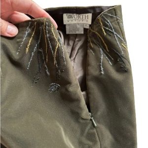 Worth  Woman’s Dark Green Velour Pants with Embroidery around side zipper, Sz 6P
